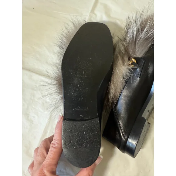 Louis Vuitton Prime Time Black Leather Gold Chain Logo fur Loafers Flats - Picture 9 of 16